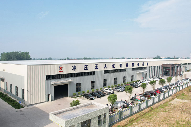 沖床機(jī)械手生產(chǎn)車(chē)間外景